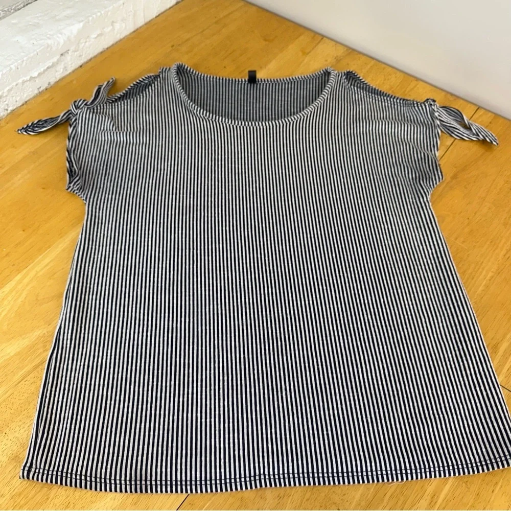 Ava James Womens Top Large Blue/white Striped Cold Shoulder - Picture 2 of 8